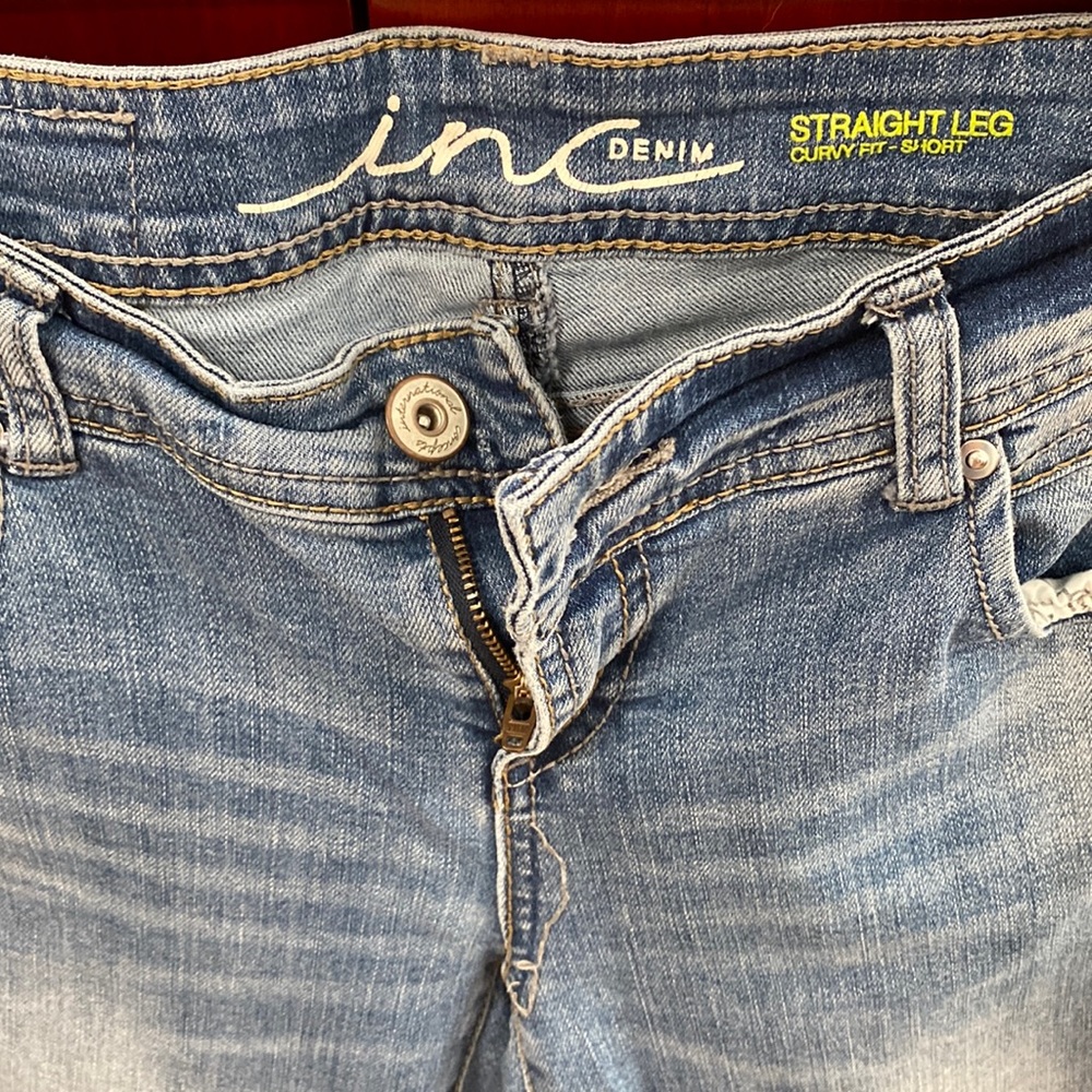 Trendy straight leg faded jeans